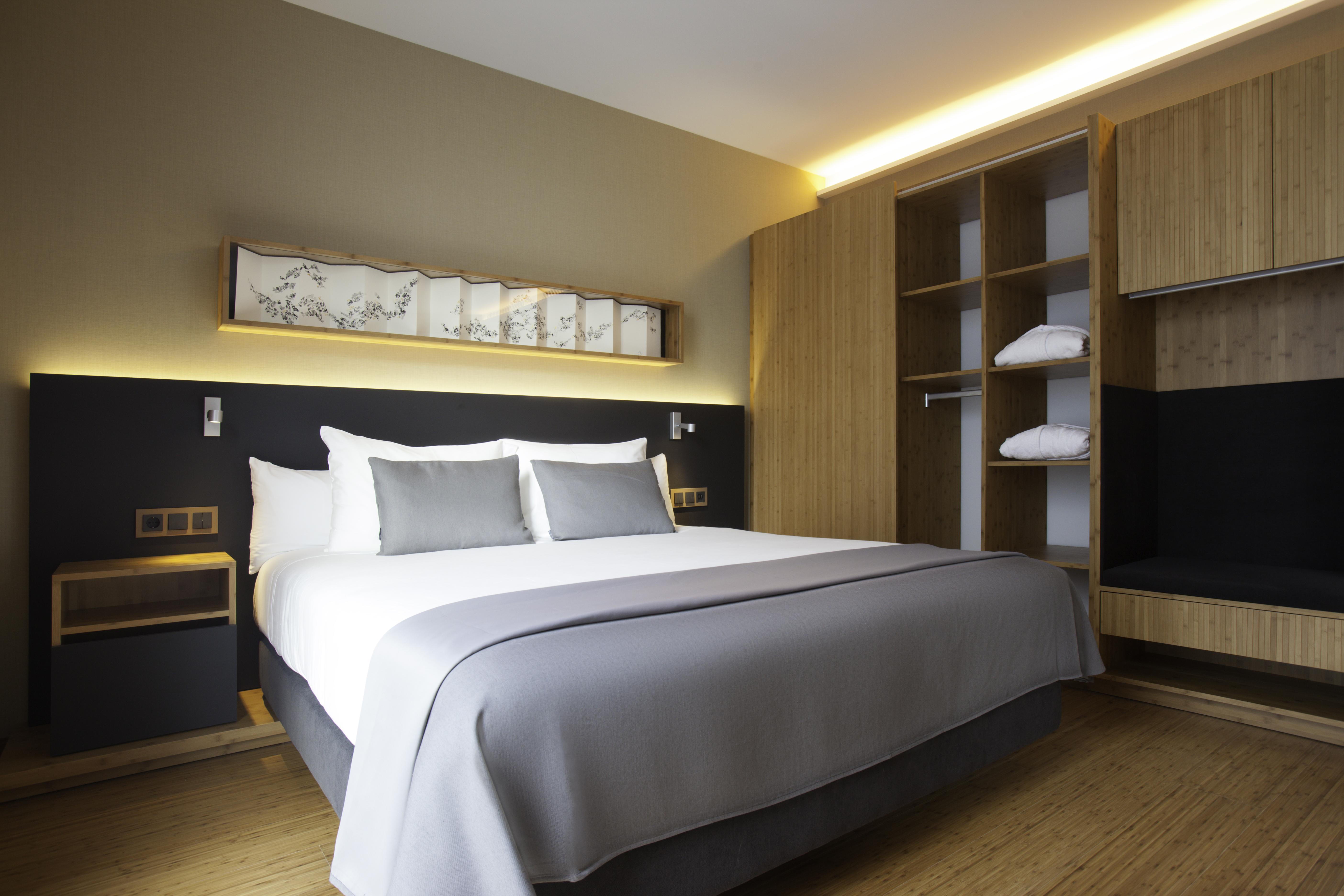 Eurostars Barcelona Central Exterior photo A room at the hotel