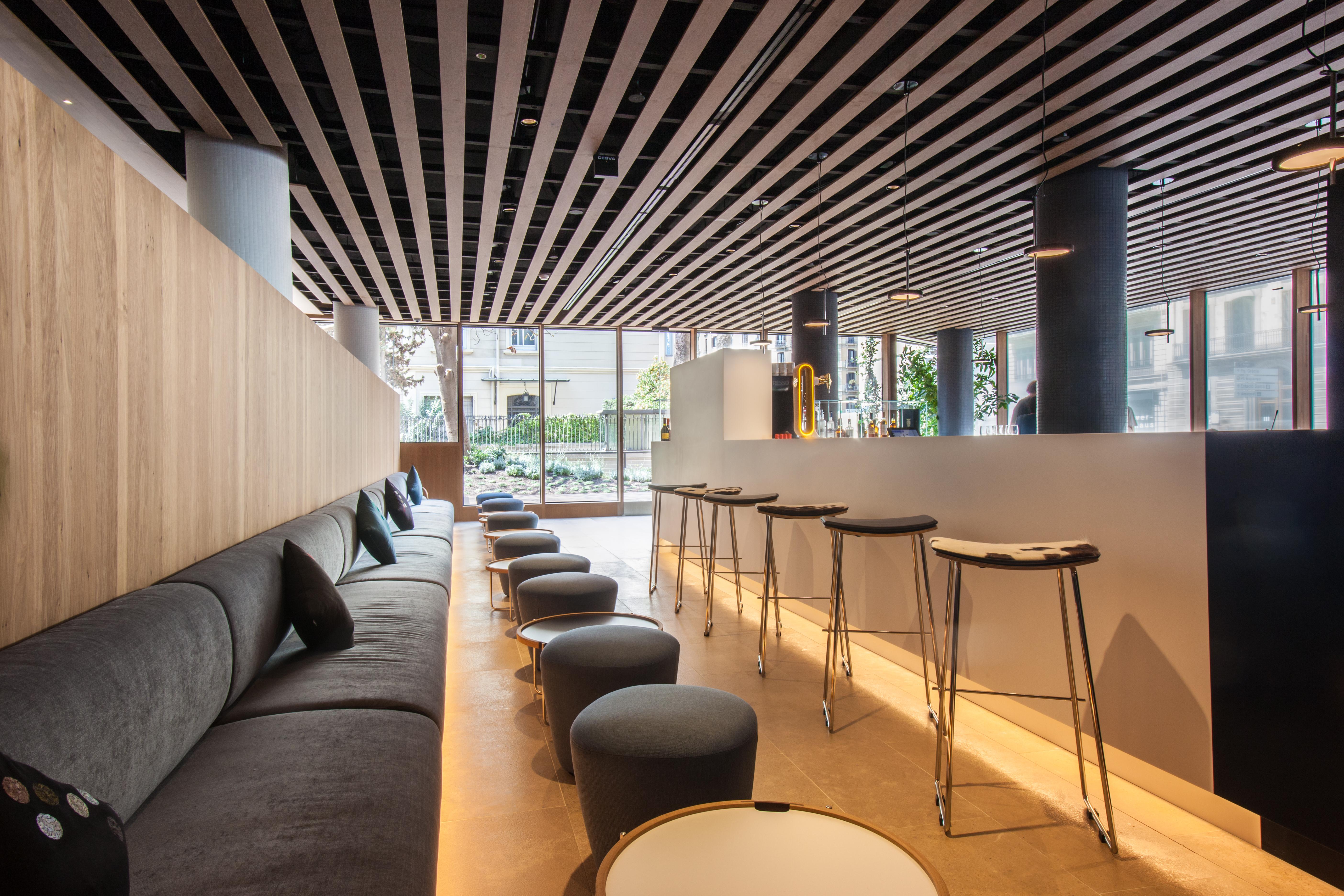 Eurostars Barcelona Central Exterior photo The lounge at the airport