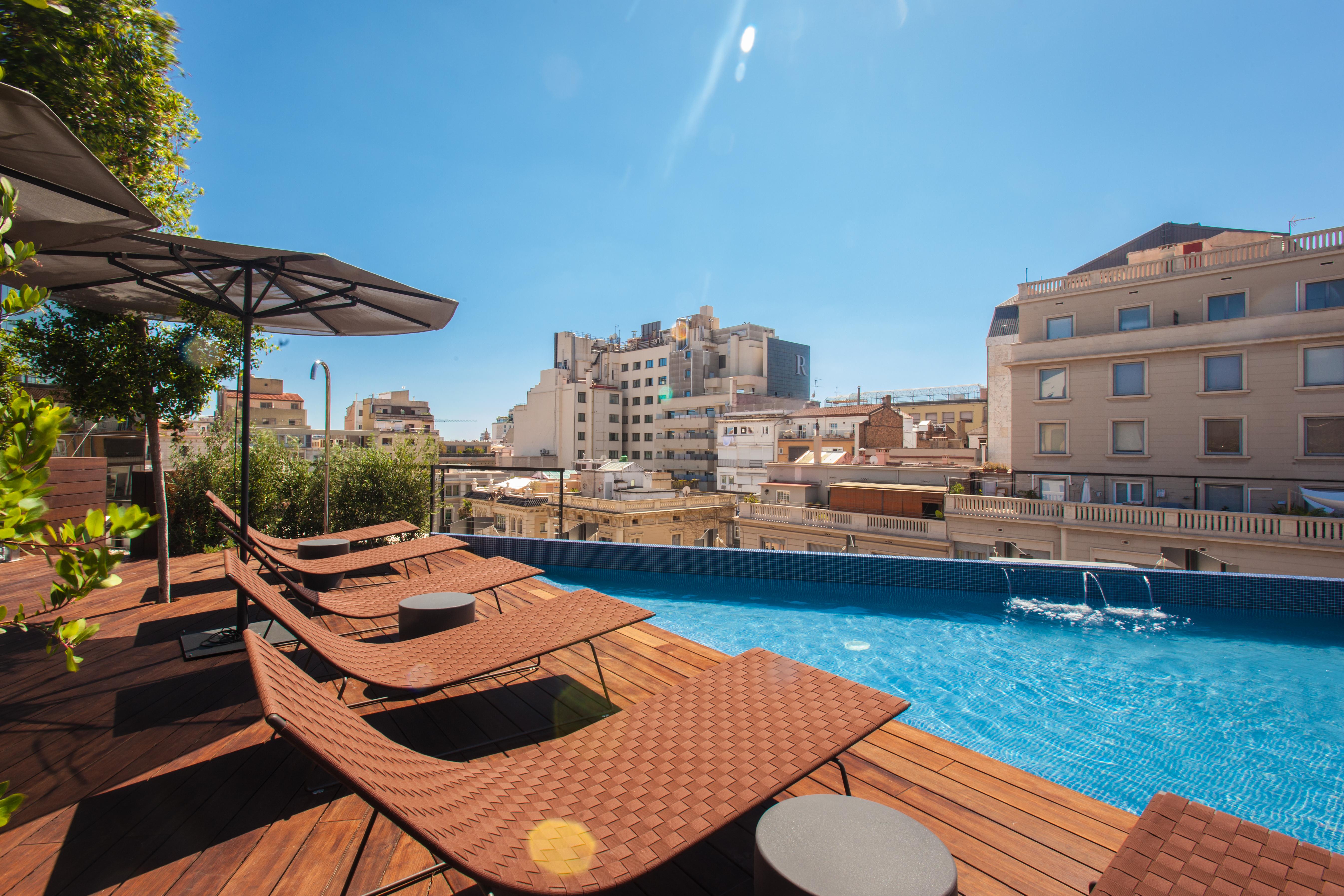 Eurostars Barcelona Central Exterior photo Rooftop pool