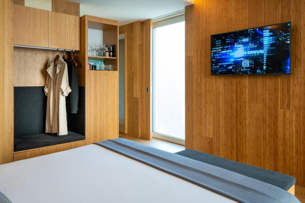 Eurostars Barcelona Central Exterior photo A room at the hotel
