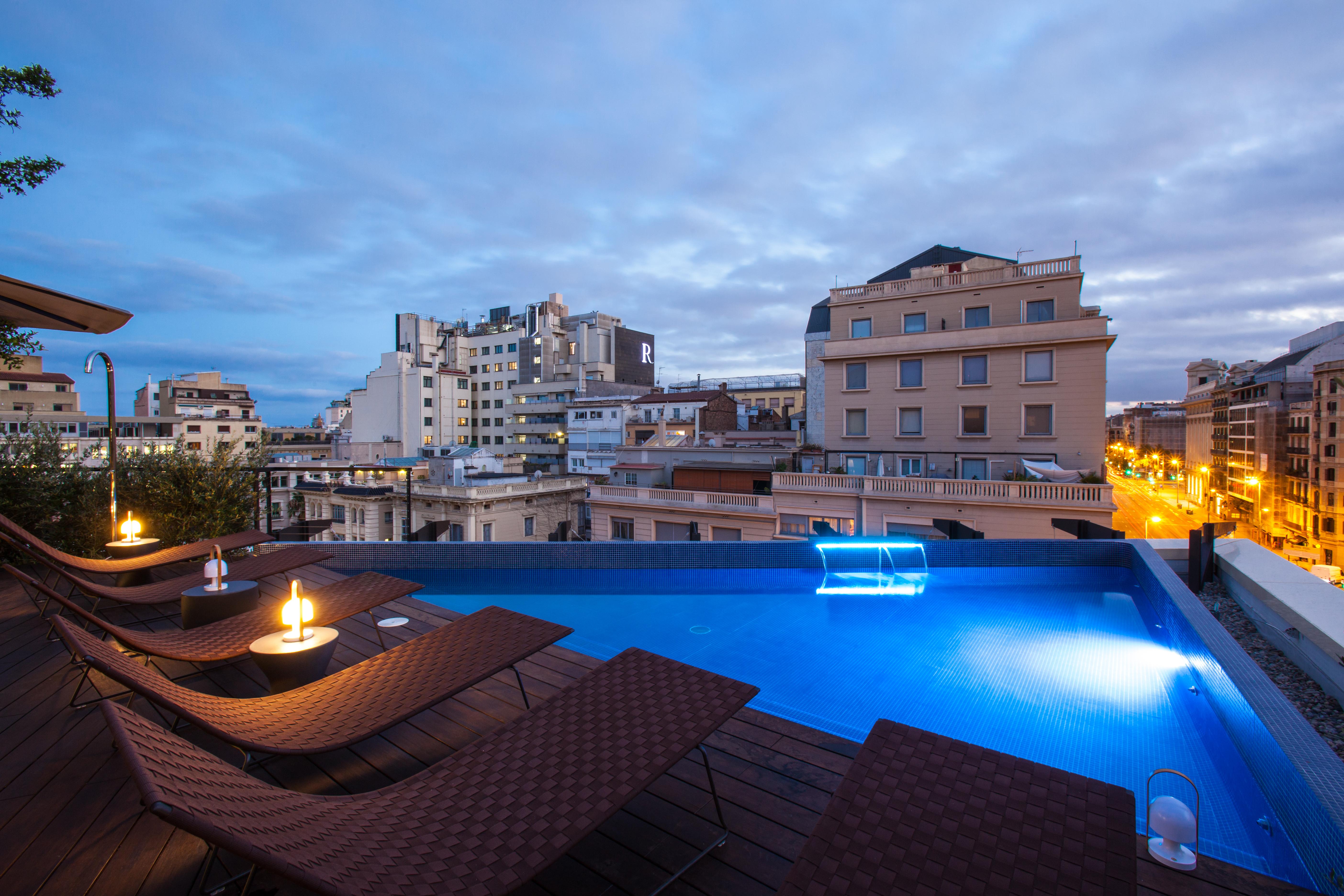 Eurostars Barcelona Central Exterior photo Rooftop pool at the Hotel Hesperia Madrid