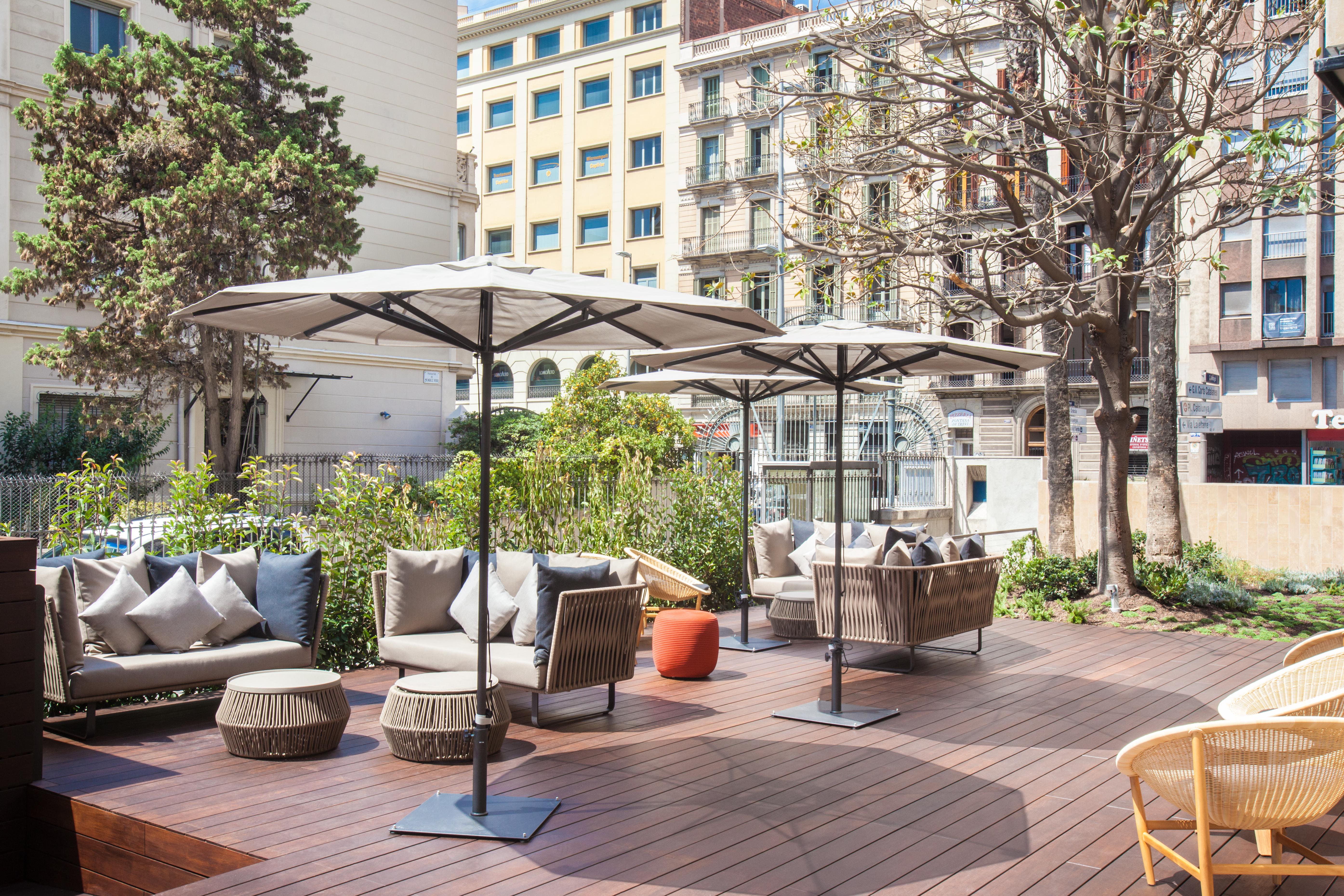 Eurostars Barcelona Central Exterior photo The hotel's terrace