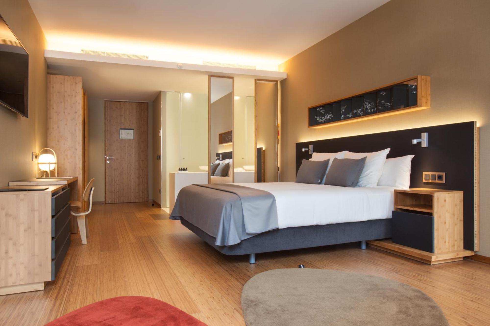 Eurostars Barcelona Central Exterior photo A room at the hotel