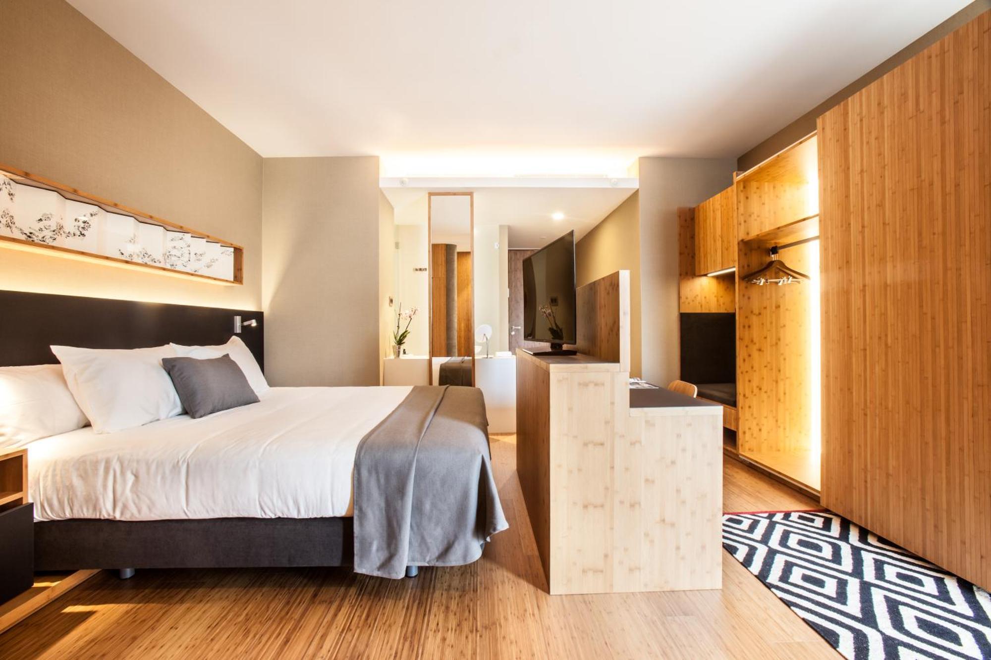 Eurostars Barcelona Central Exterior photo A room at the hotel